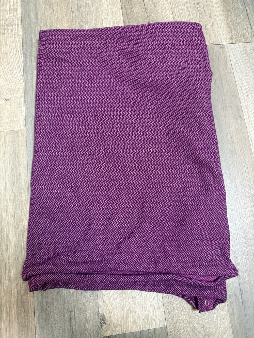 Ivivva Infinity Scarf - Stylish Layering Accessory - Picture 4 of 4